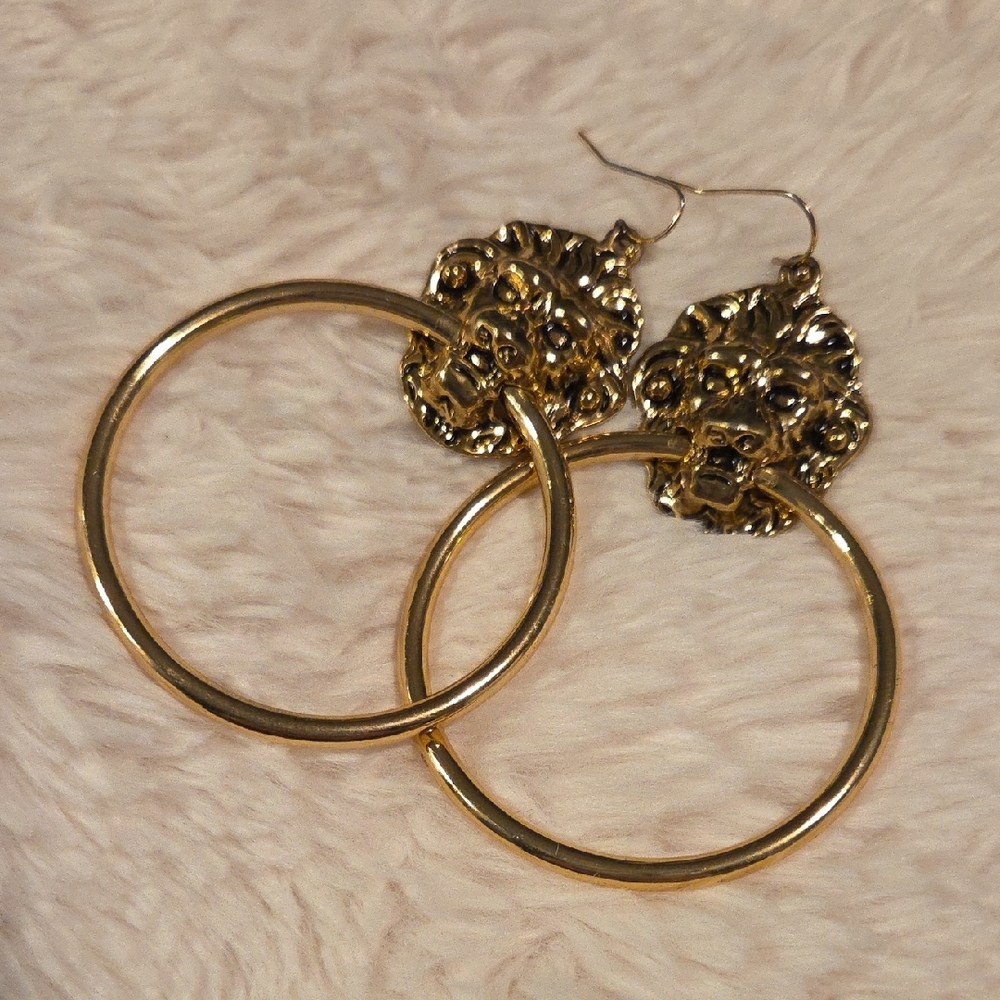 Gold Lion Head Hoop Earrings - Picture 2 of 4